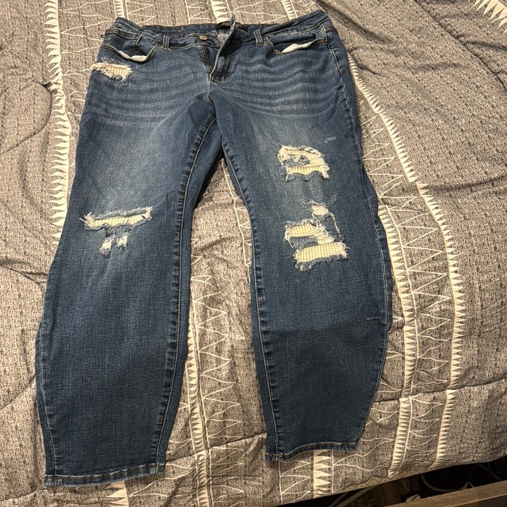 Judy Blue Distressed Dark Blue Skinny Jeans